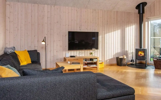 10 Person Holiday Home in Haderslev-by Traum