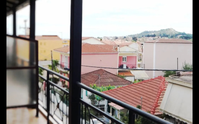 Petania Hotel & Apartments