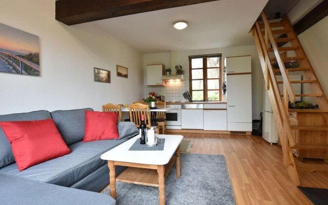 Spacious Apartment in Stove with Waterfront