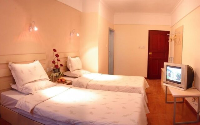 Fairyland Hotel Express