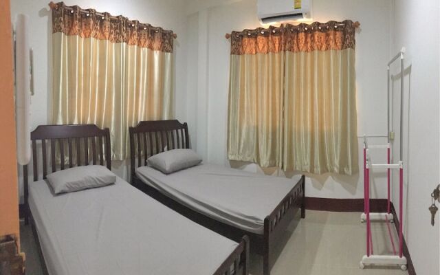 Jao Yellow House