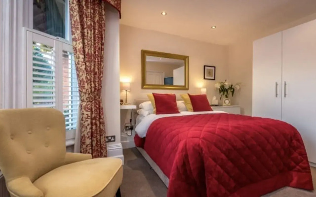 Cheshire Hospitality Ltd T/A Lennox Lea Studios & Apartments