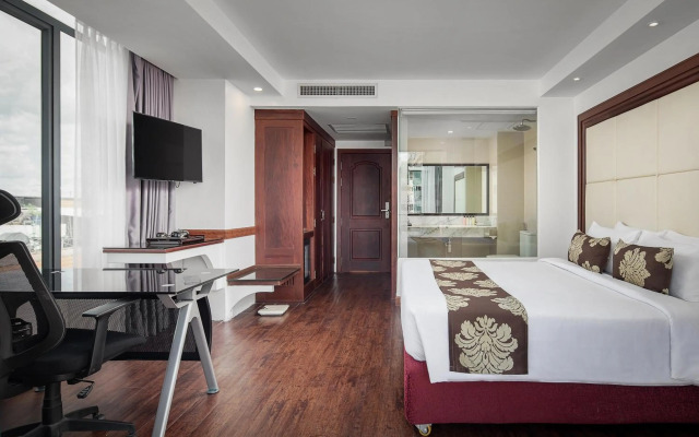 Ohana Phnom Penh Palace Hotel