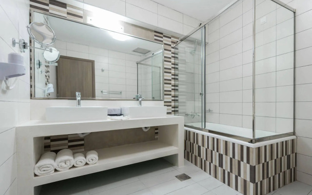 Sea View Village - Studios & Apartments
