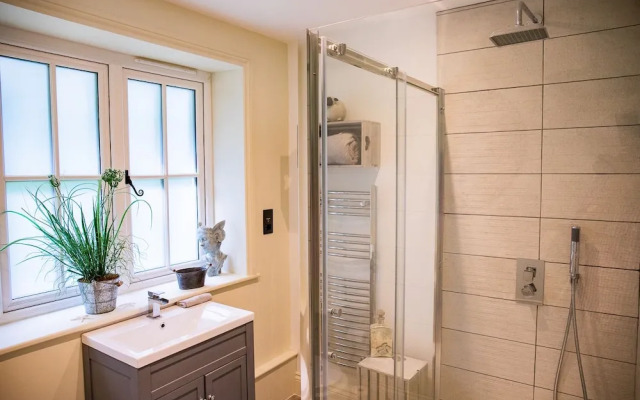 5br-10guests-fireplace-hottub-pets ok - Parking
