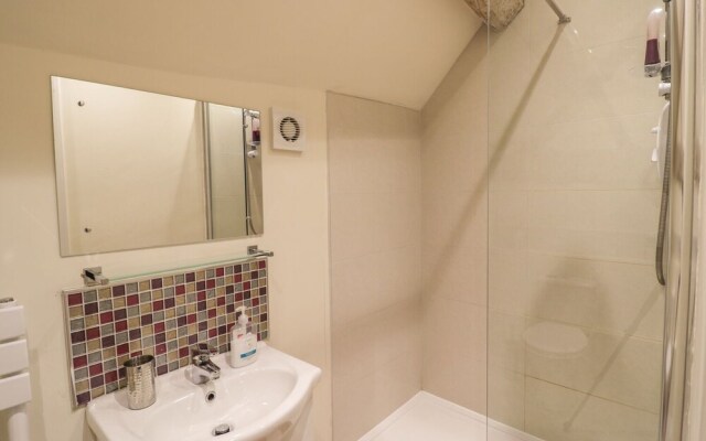 The Bolt Hole, Tiddington