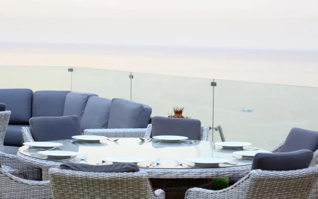 Azul Luxury Hotel - Palm Beach