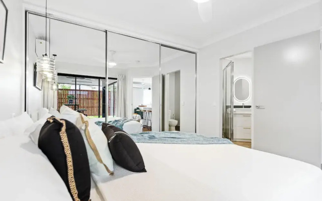 Comfortable 3-Bedroom Home Near City