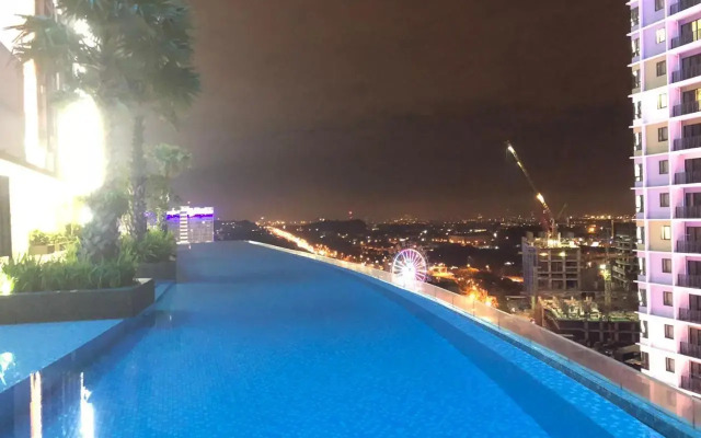 [SLEEP 5PAX] Natural Living (i-Soho, i-City)
