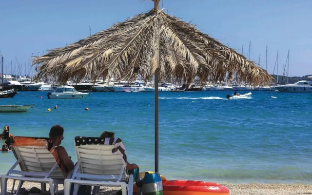 Luxury Villa Malo