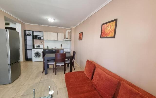 ARENA Aparthotel