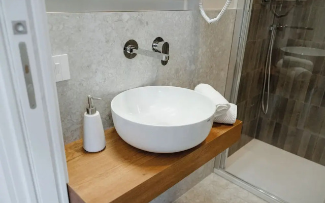 Riviera Suites