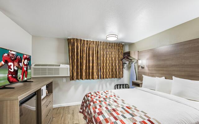 Ramada by Wyndham Medford Airport North