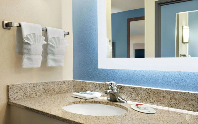 Baymont by Wyndham Ft. Leonard/Saint Robert