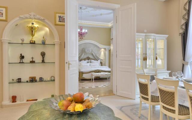 Roza Luxury Apartment