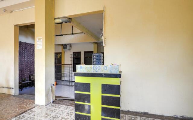 OYO 3842 Eiffel Ketintang Unesa Syariah