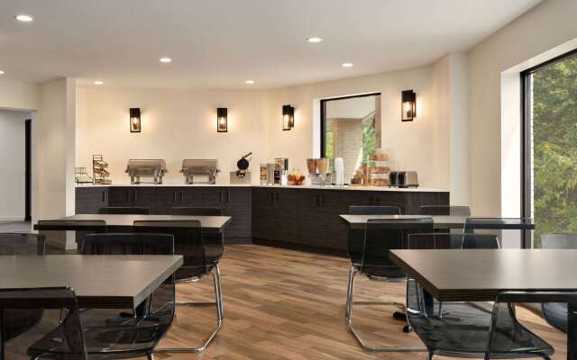 Days Inn by Wyndham Sarnia Harbourfront