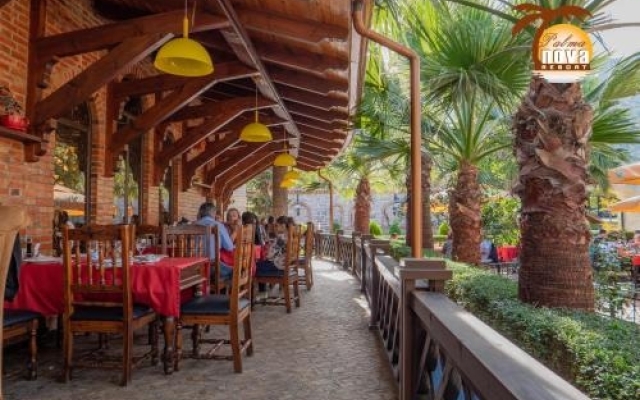 PalmaNova Resort