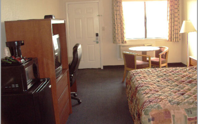 Regency Travel Inn