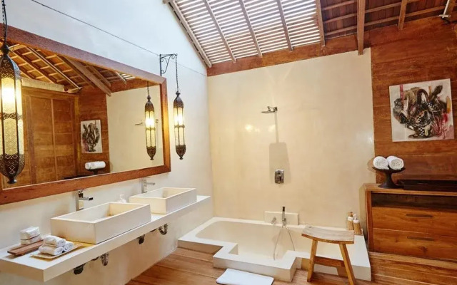 Villa Paddy River Bali