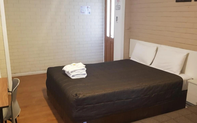 Bondi Motel – Guest Rooms – Moree