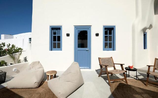 Acave Santorini Suites