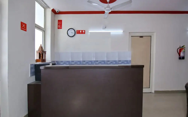 OYO 13051 Hotel Gurgaon Palace