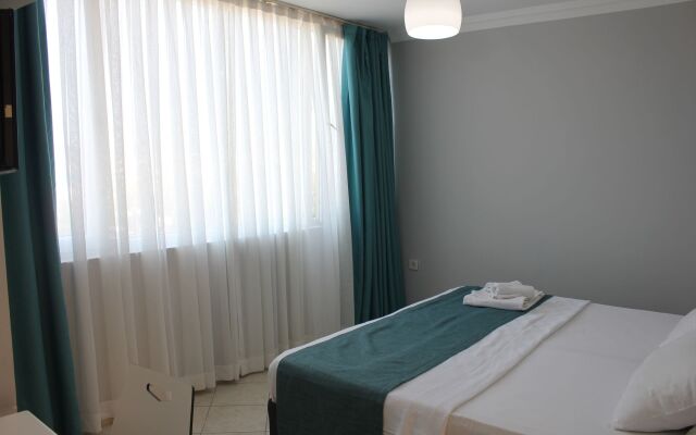 M2 Otel