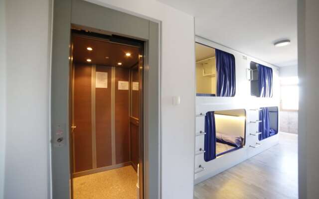Zendoira - Hostel