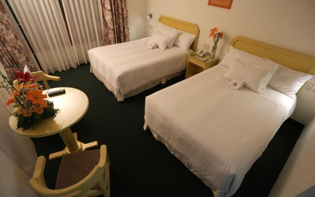 Plaza Mayor Hotel