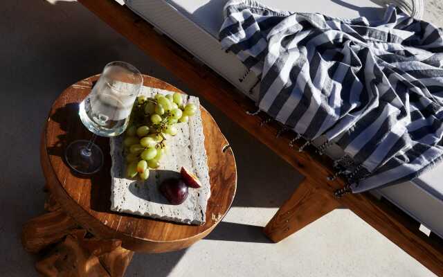 Athiri Santorini Hotel