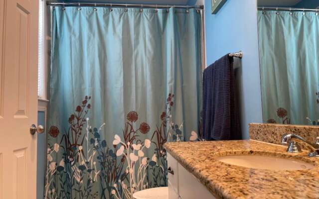 Coral Garden by Avantstay Great Location w/ Balcony & Shared Pool