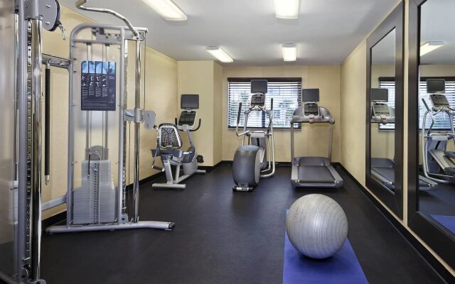 Holiday Inn Express Hotel Naples Downtown - 5th Avenue