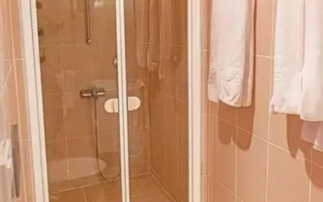 Ion Club Windsurf Beach