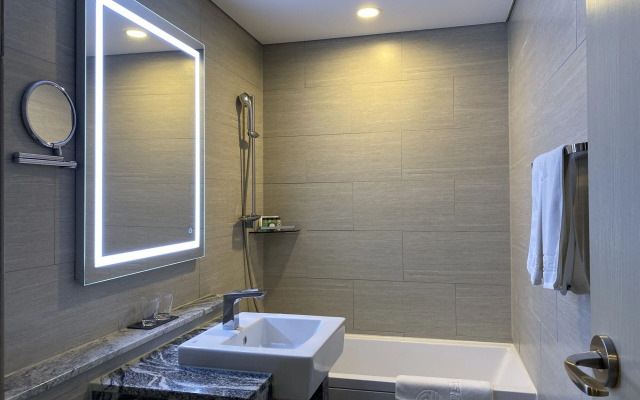 New Donghae Hotel