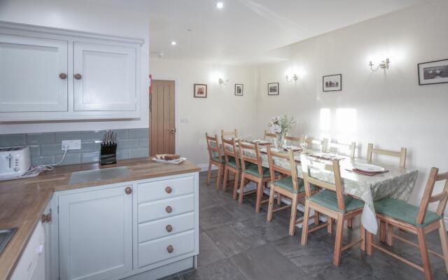 The Chaffhouse - 4 Bedroom - Llangennith