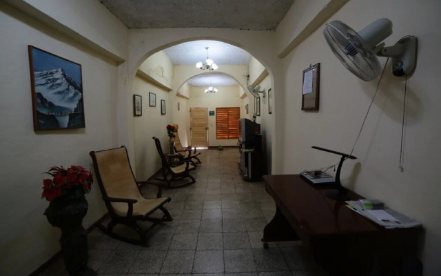 Hostal Cabriales