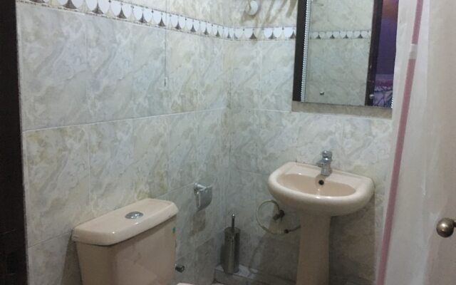 Lancaster Hotel & Suites