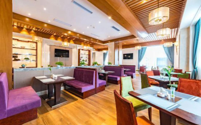 Jiulong International Hotel