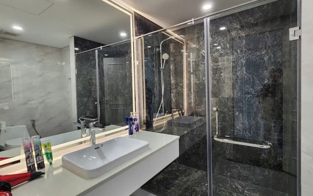 Hateco Laroma Royal Apartments