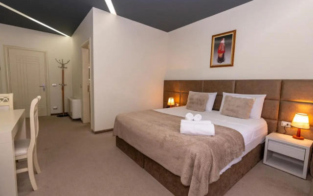 Hotel Emigranti 2