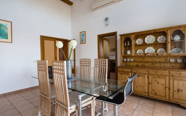 Lavish Villa 8pp in Javea With Private Swimming Pool