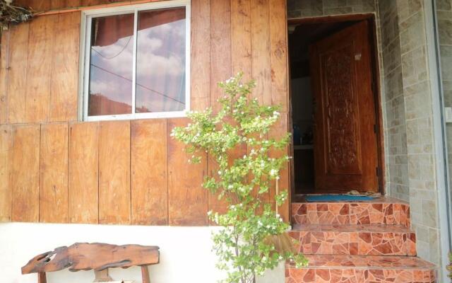 Centillo Travellers Inn
