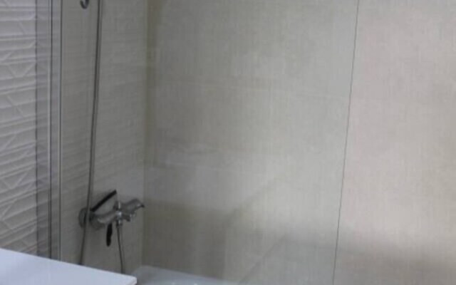 Luxurious Villa sleeps 6 with Private Pool LM1