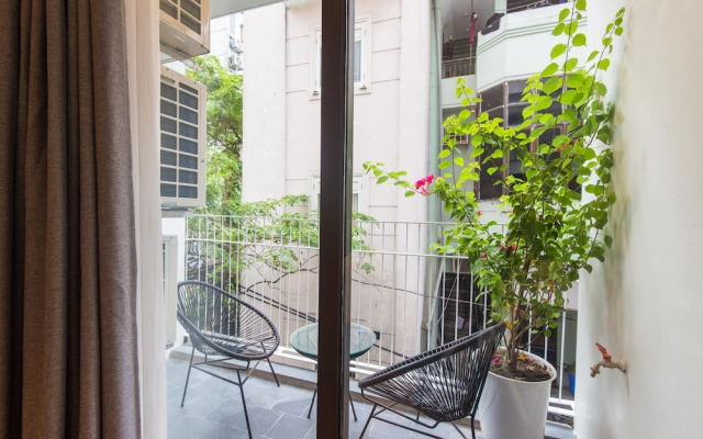 Sunny Home Apartment