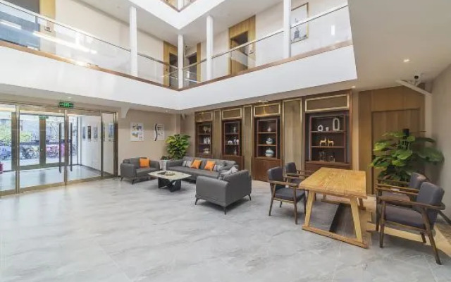 Super 8 Hotel (Beijing Tiananmen Square Qianmen Xiheyan)