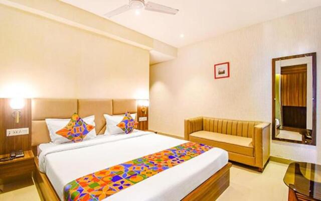 FabHotel Lake View Topsia