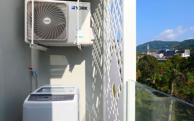 The Aristo Beach by Holy Cow 318