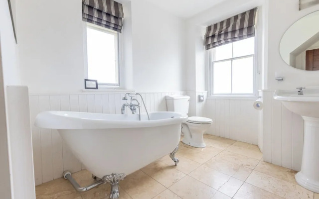 Village House - North East Escapes