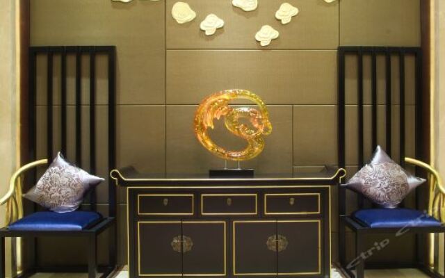 Huang'e International Grand Hotel